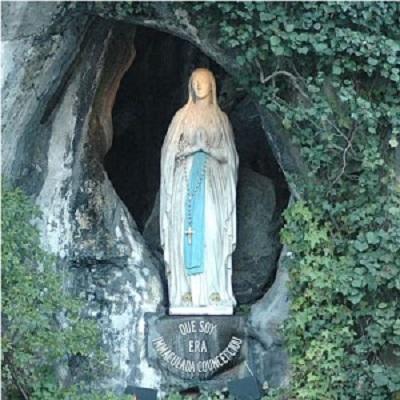 Lourdes vierge grotte 300x300 2